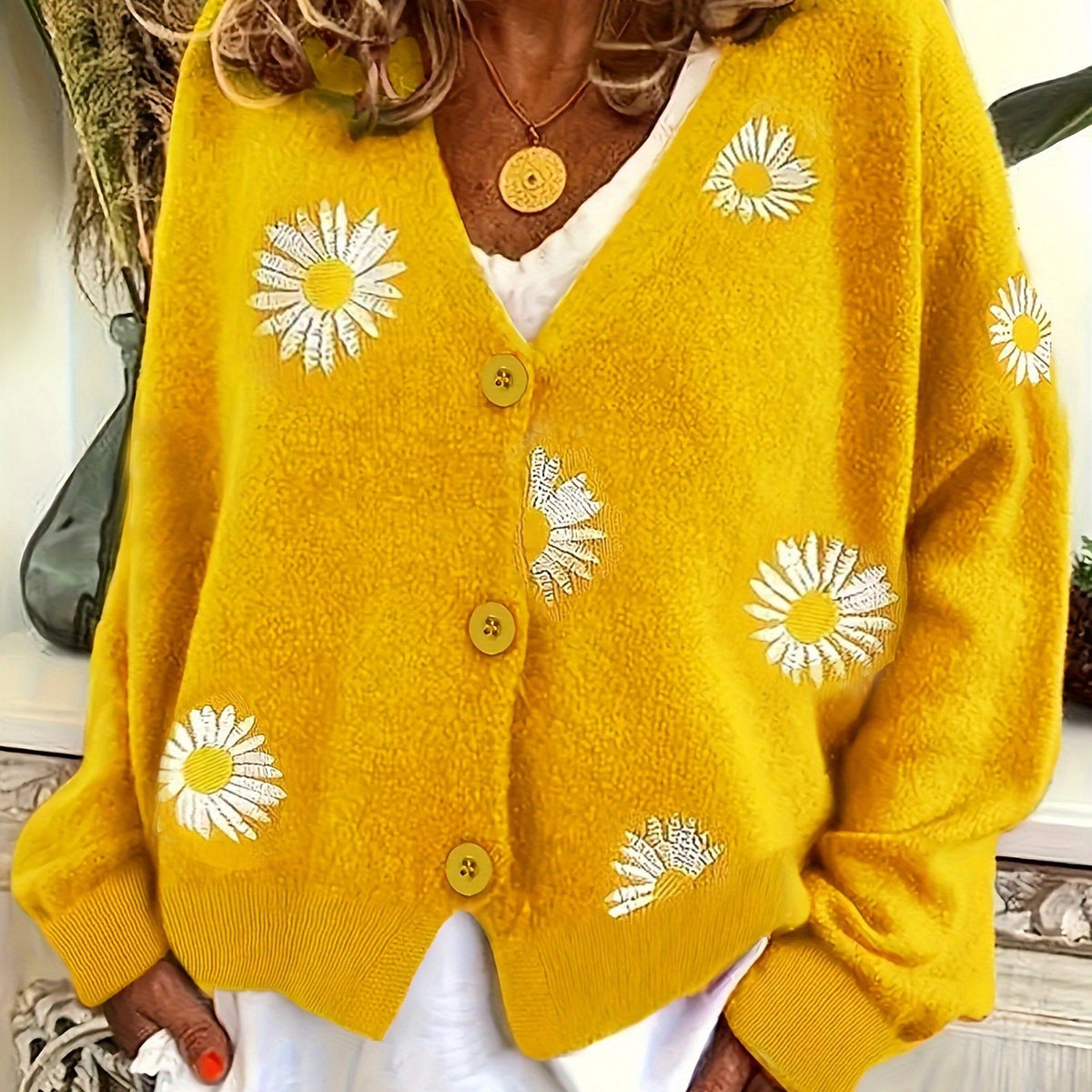 Irene | Cardigan con margherite ricamate