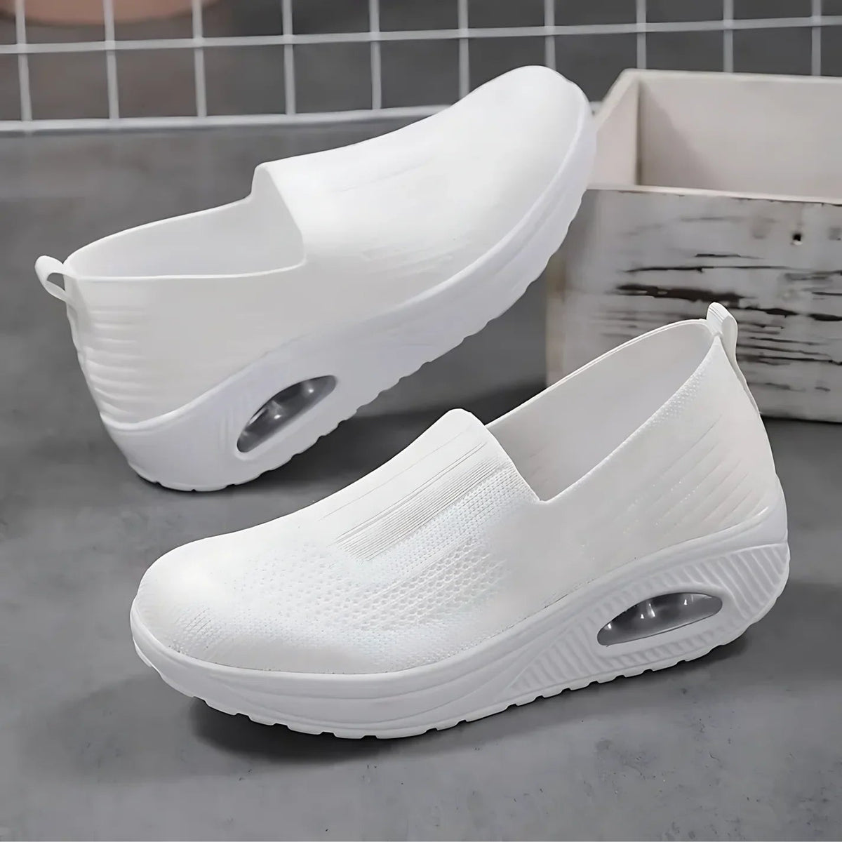 Women’s orthopaedic shoes for pain relief | Cushioned sole & easy to slip on