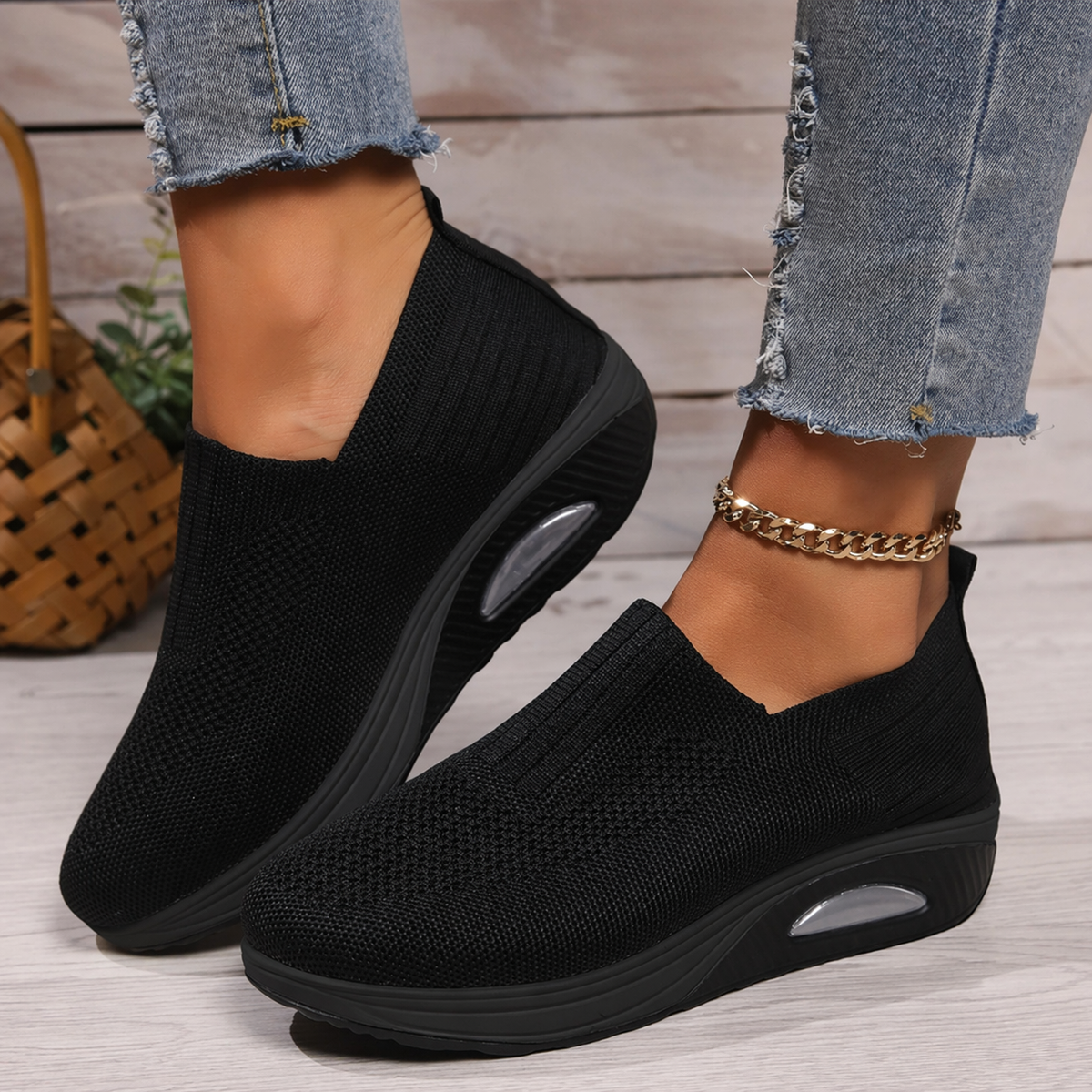 Women’s orthopaedic shoes for pain relief | Cushioned sole & easy to slip on