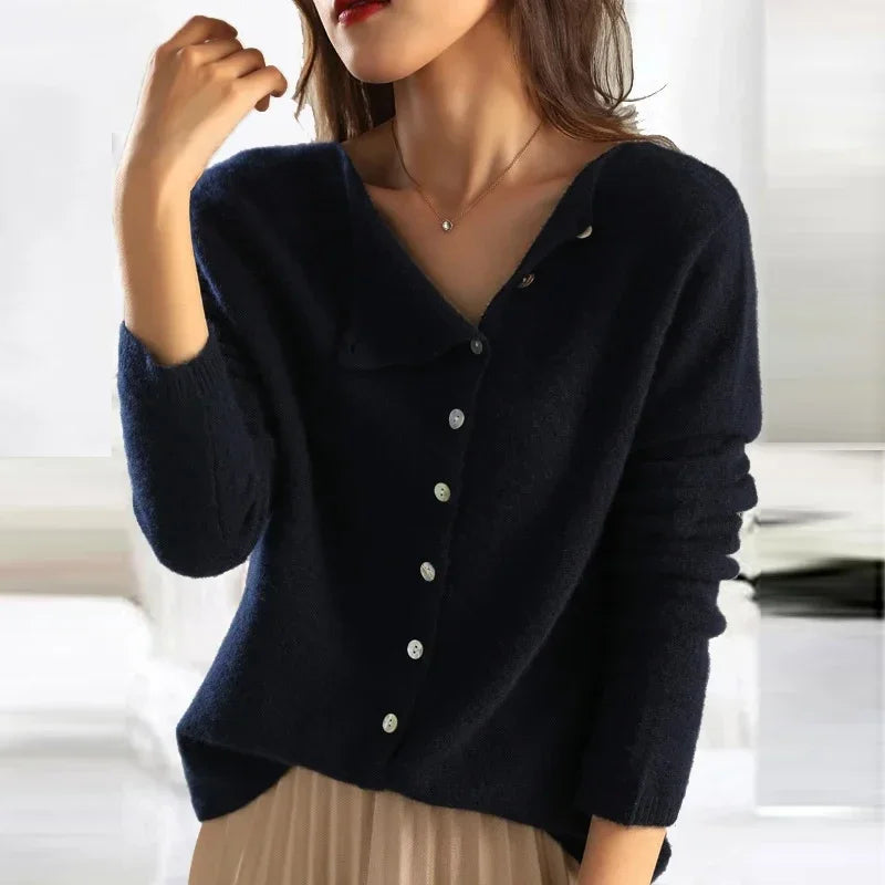 Gemma | Cardigan con bottoni asimmetrici