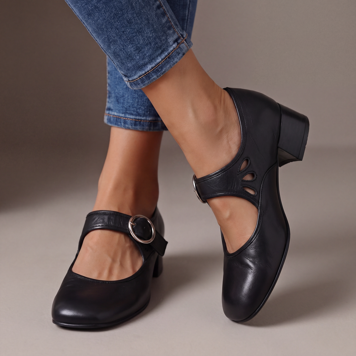Cordelia | Gold Emblem Ballet Flats